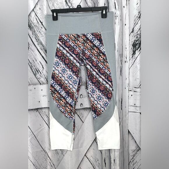 Athleta Cropped Leggings Mesh Trim Gray M - Picture 3 of 9